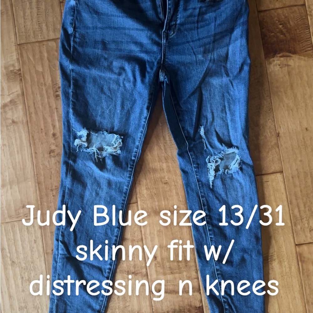 Judy Blue Ripped Denim Jeans
